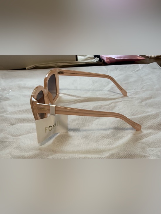 Fossil Women’s Oversized Square Sunglasses in Blush main image 5